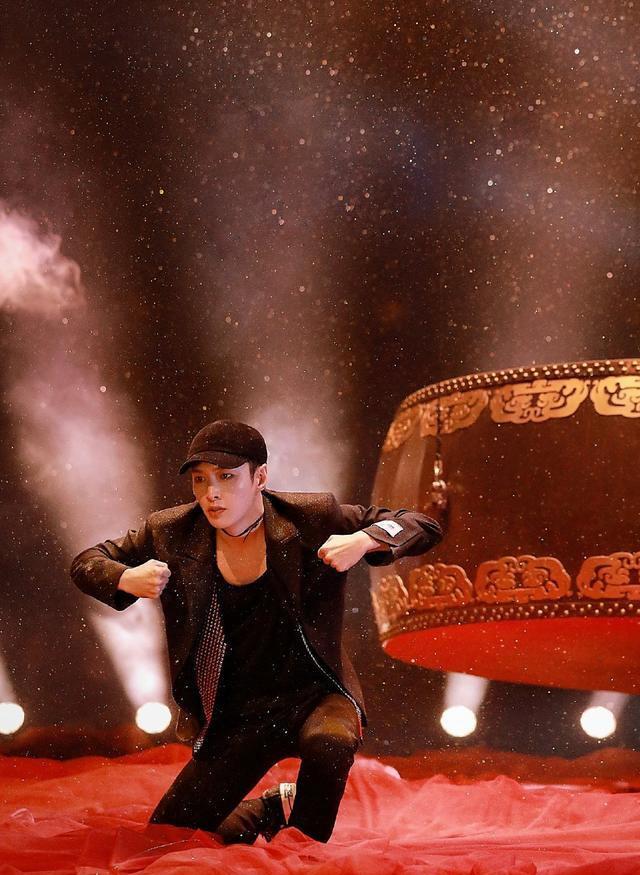 舞蹈风暴2总决赛录制结束张艺兴表示自己艺术审美提高了