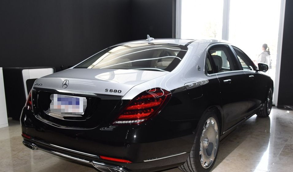 迈巴赫:华丽的尾部线条,合理分配的轴距,人气高