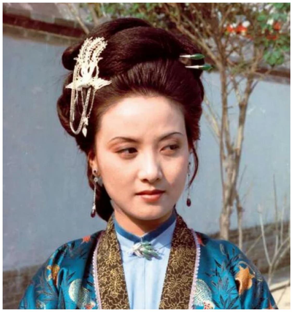 闲话红楼梦王熙凤与尤氏的友谊原来是绵羊与老虎的较量