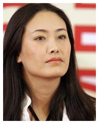 同居八年仍不娶贾妮转身嫁给前男友兄弟报复手段真解恨