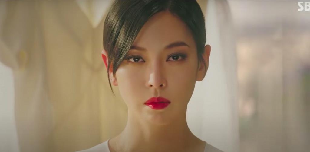 顶楼2金素妍演恶妻攀上事业高峰戏假情真觅得真命天子