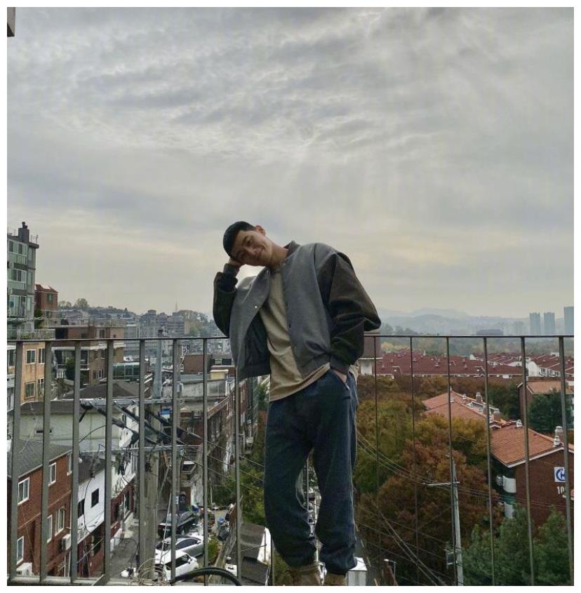 栗子头是检验男性帅气的标准朴叙俊真人示范全方位体验