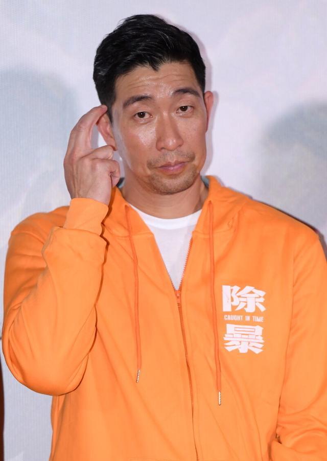 好看,央视神助攻,看完也就只能记住个浴巾|除暴|央视|吴彦祖_新浪新闻