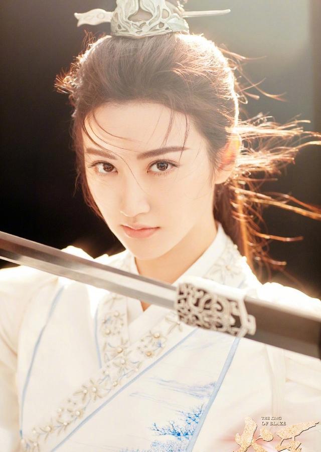 景甜《火王之破晓之战》古装图片，犹若天仙，仙气十足