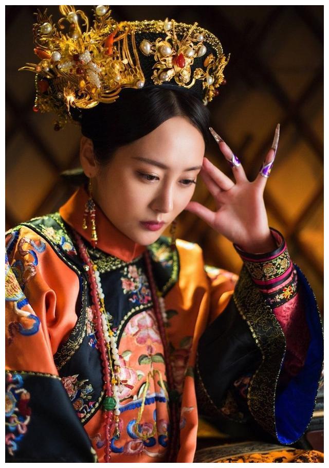 清宫剧十二款钿子比美琳琅的素雅嬿婉的闪耀琅嬅的精致