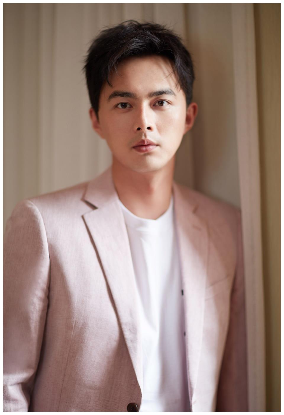 叶祖新:演过很多嬉闹的角色 演茂则终于"骗"过了观众