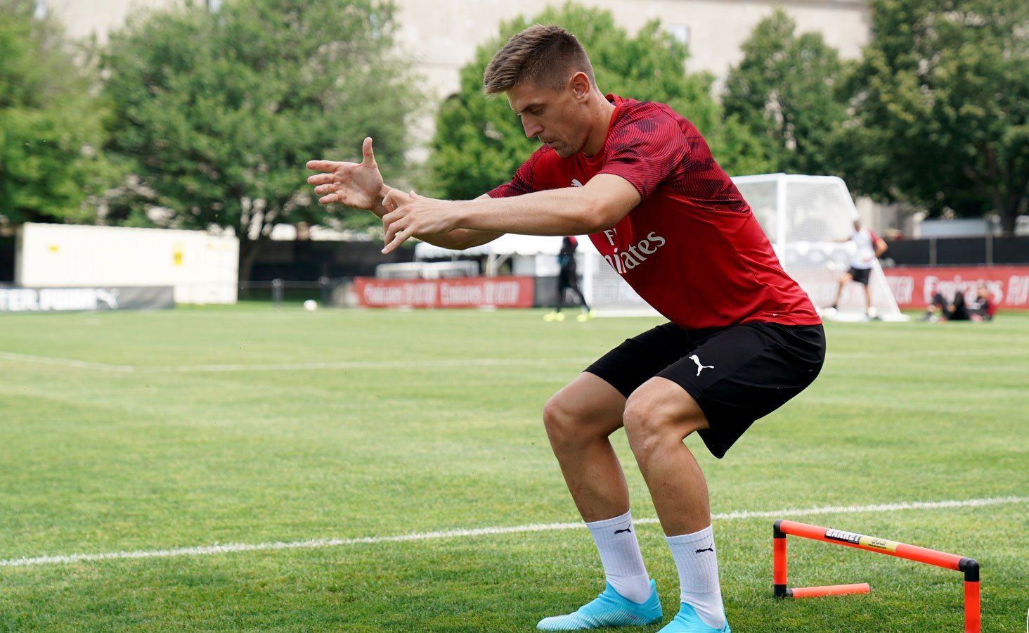 这是蹲马步训练吗?