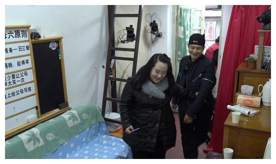 黄晓明回老家遇到初恋,忍不住眼泪,直言最想见的就是你