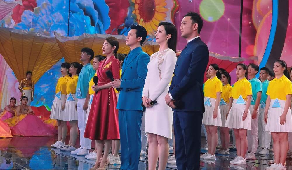 五四晚会爱缺陷美浪浪钉只邀请龚俊三小只漏请易烊千玺