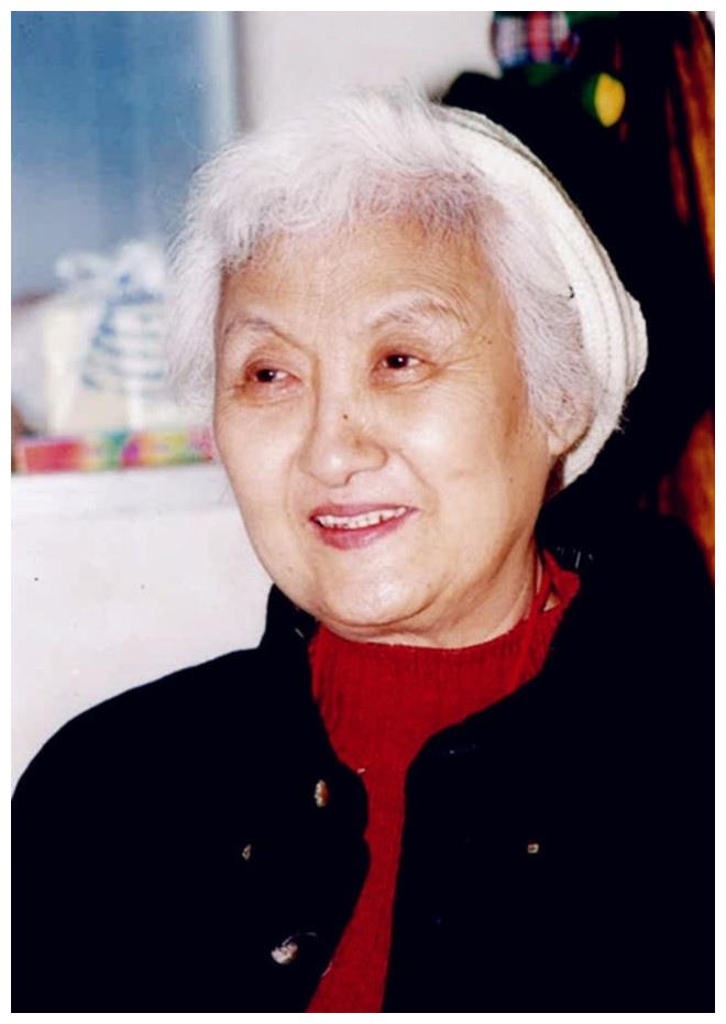 老戏骨黄宗英去世!享年95岁一生四段婚姻,与演员赵丹也曾是夫妇