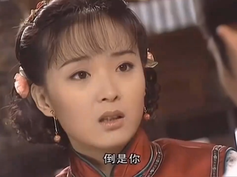 蒋勤勤、王艳真美，配上老歌《迟来的爱》，久听不腻