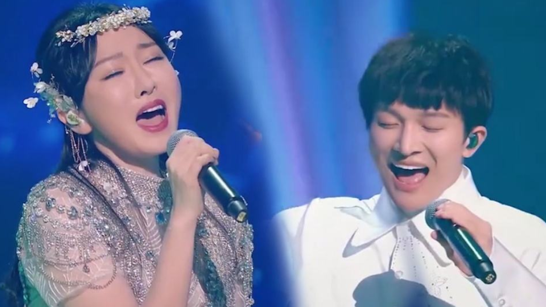 萨顶顶,周深放大招,合唱《左手指月》,神仙嗓音惊艳全场