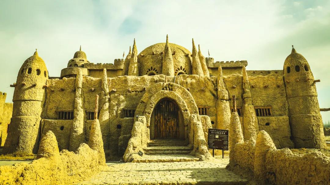 外国人进去要交30万,全世界只有不到5万人去过|外国人|楼兰古城|景区