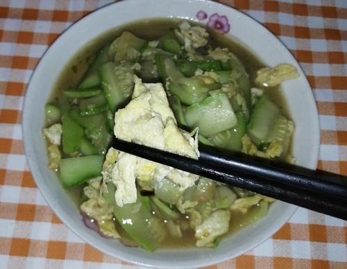 荀瓜炒鸡蛋,好吃有诀窍,分分钟就学会,鲜香又美味,营养更下饭