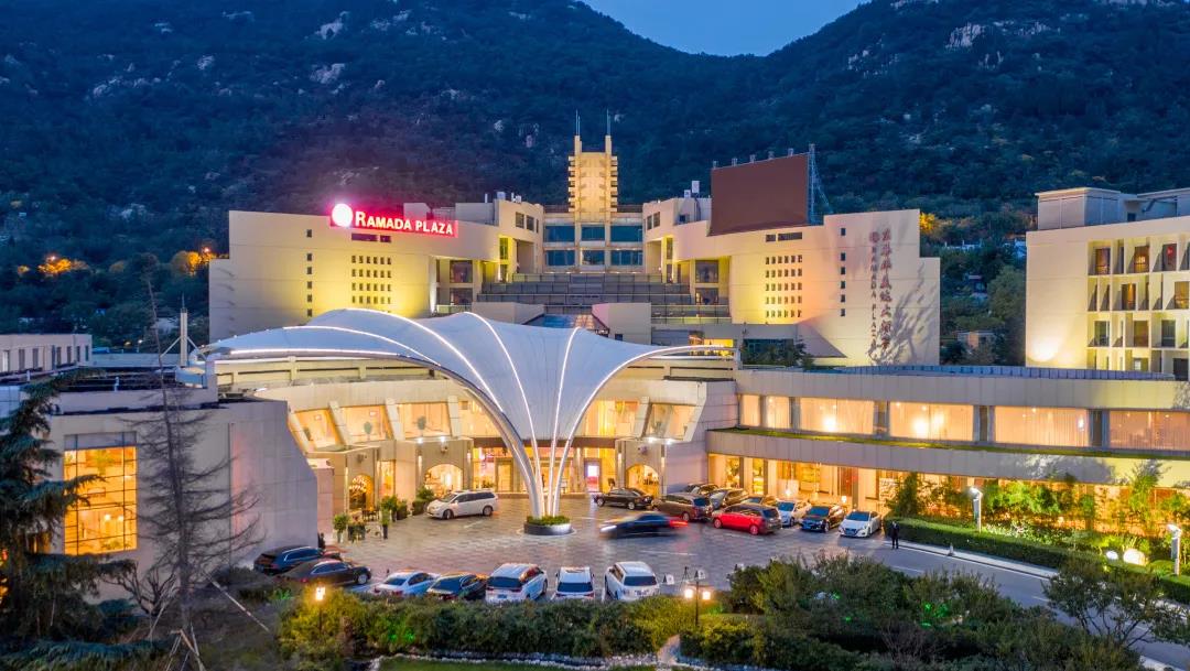 泰安东尊华美达广场酒店璀璨开启2022|广场酒店|华美达|泰安_新浪新闻