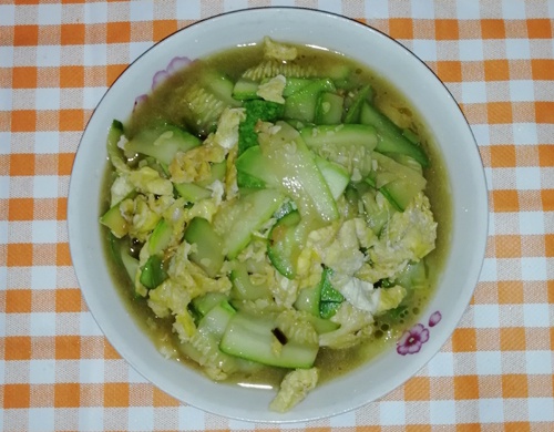 荀瓜炒鸡蛋,好吃有诀窍,分分钟就学会,鲜香又美味,营养更下饭