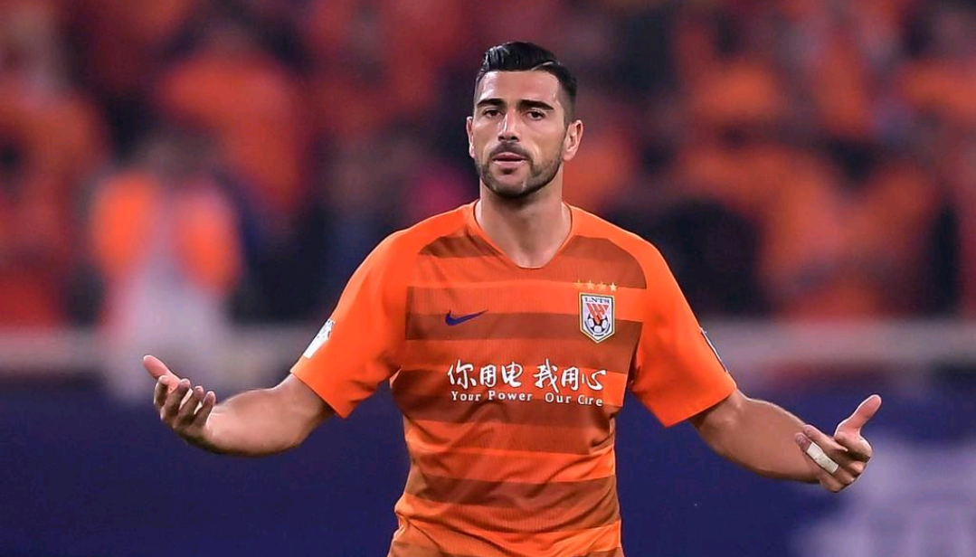 山东鲁能外援佩莱与球队续约的可能性不大,主要是两方面的原因