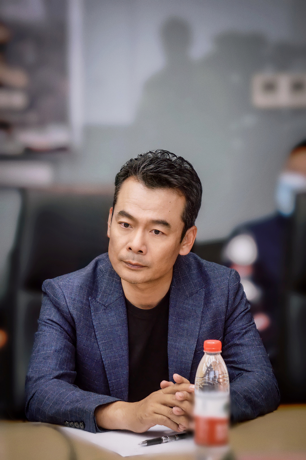 千顷澄碧的时代座谈会举行宋佳伦致敬扶贫干部