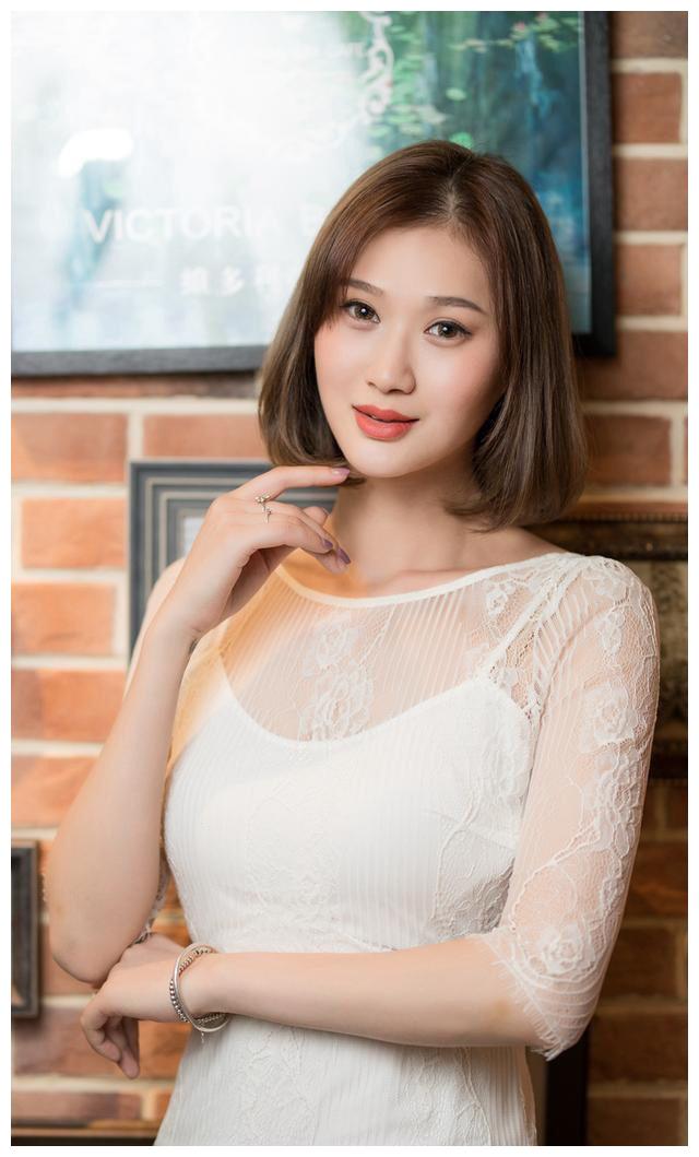 43岁的女人依旧美如花