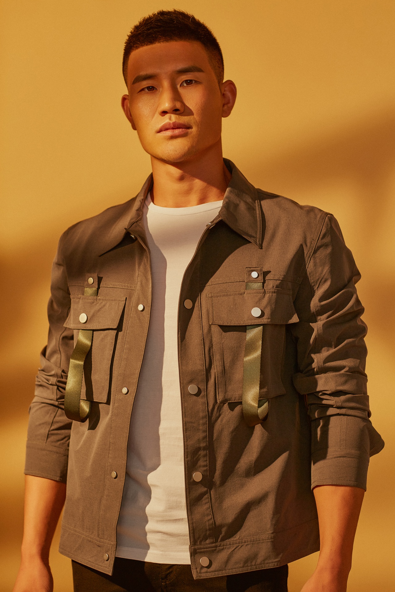 演员谢孟伟与人大代表李树建直播连线百万人在线了解豫剧文化