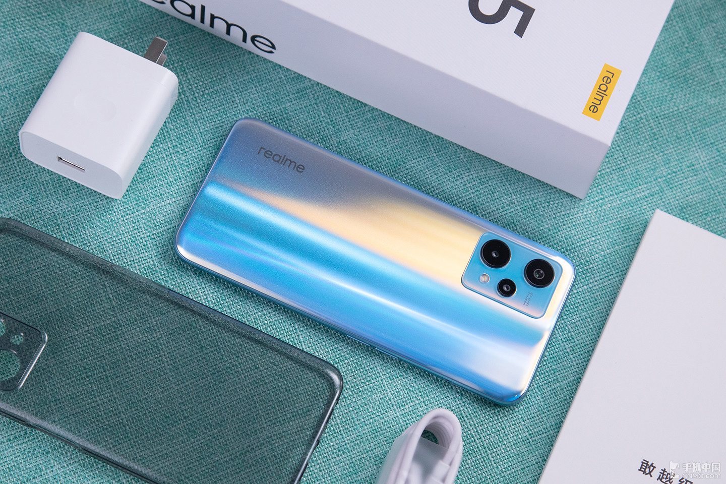 realme真我v25手机紫微星配色图赏浩瀚容量手握星河