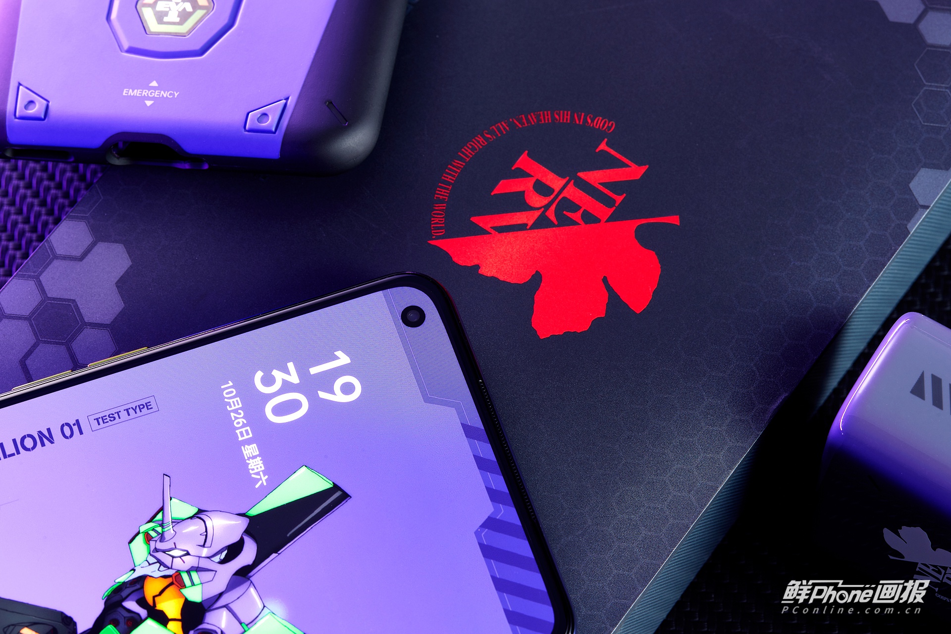 从壁纸到主题图标,oppo ace2 eva限定版处处都体现着eva初号机的元素.