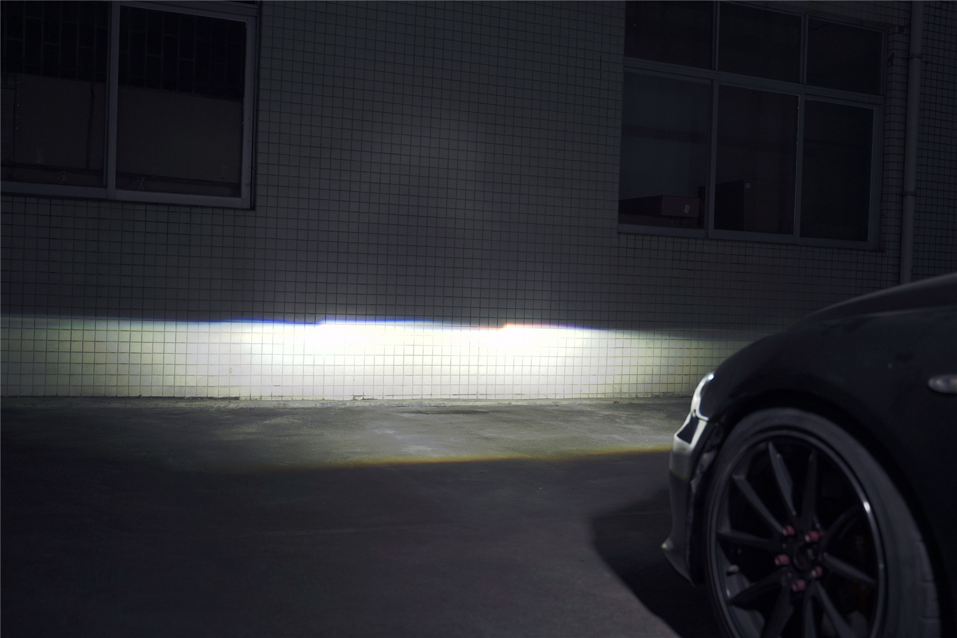 改装前近光照射效果插入图片改装后大灯外观效果改装前大灯外观效果06