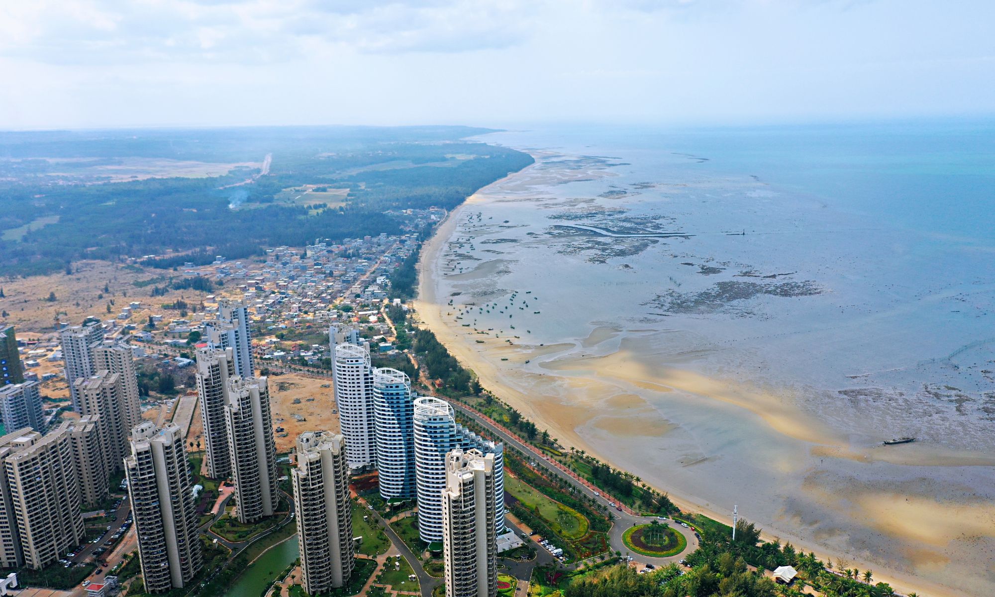 来海南过年啦,春节长岛蓝湾海边航拍,临高角最美风景