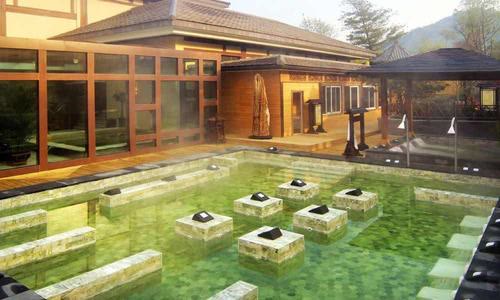 一起来看看都有哪些适合秋季去泡的温泉度假酒店吧休闲区蓝鸢梦想 - Www.slyday.coM 一起来看看都有哪些适合秋季去泡的温泉度假酒店吧休闲区蓝鸢梦想 - Www.slyday.coM