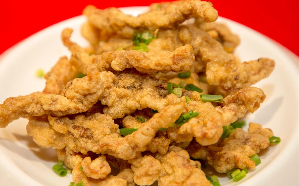 炸酥肉用淀粉还是面粉四川大厨分享正确做法出锅又香又酥脆