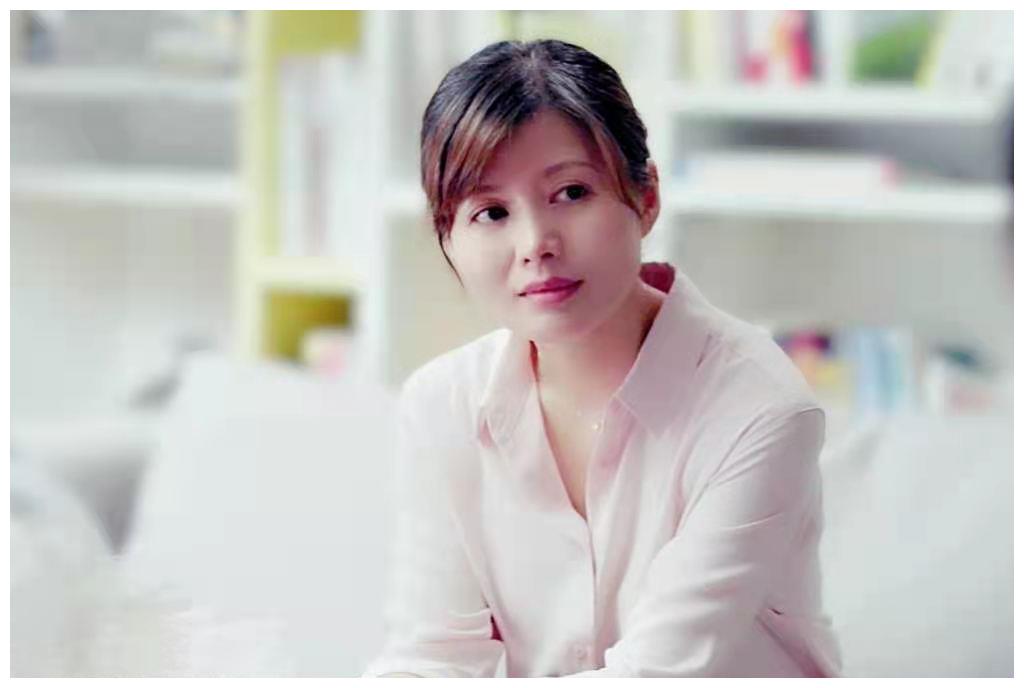 程愫傅程鹏相爱21年如今分开自己一个人过得很好