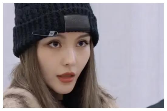 周扬青综艺首秀用少女的眼神看陈伟霆,罗志祥粉骂其"钓男人"