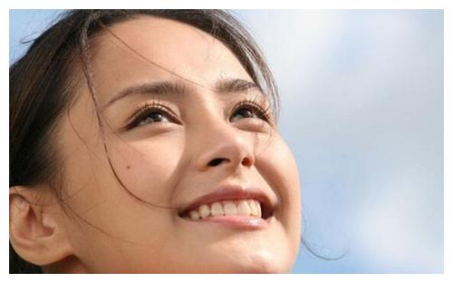 看到年轻时的照片时,网友:是心动的感觉