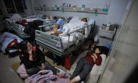 共享陪护床营造整洁舒适、安静有序的病区环境|病房_新浪新闻