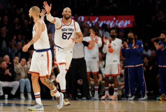 纽约尼克斯士气低落？NBA：纽约尼克斯VS洛杉矶湖人休闲区蓝鸢梦想 - Www.slyday.coM