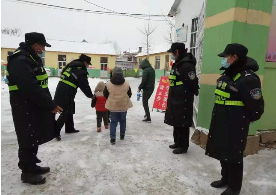 风雪中跨区救援，招远义警志愿服务在行动