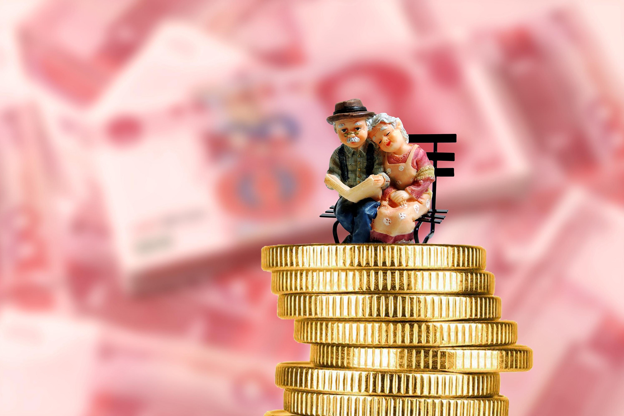 没有交社保,人到退休后,有多少存款够养老?