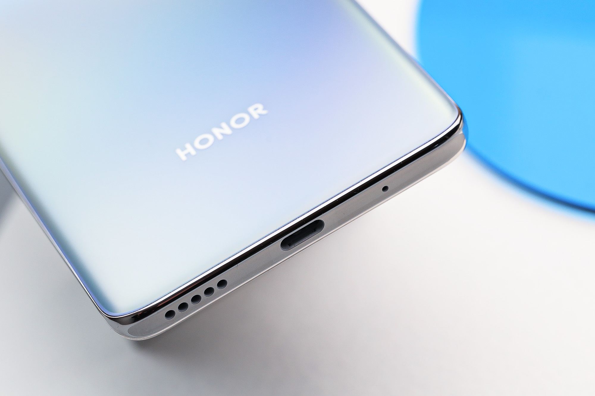 轻薄设计与曲面屏完美结合荣耀v40轻奢版手机图赏