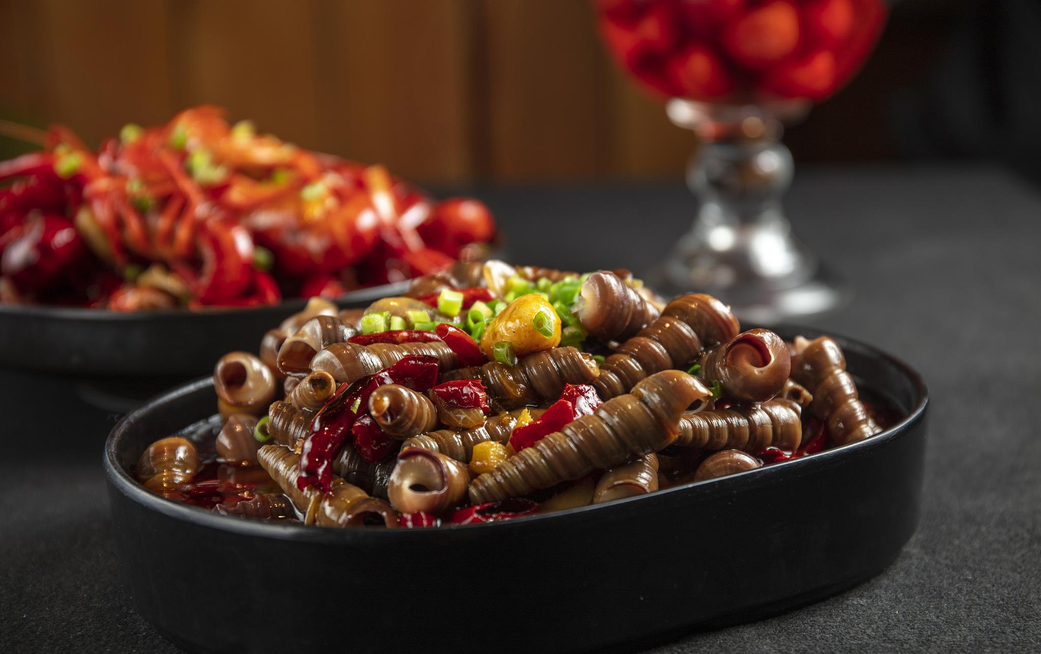 饭店的炒钉螺为什么麻辣好吃又入味很多人搞不懂看大厨如何做