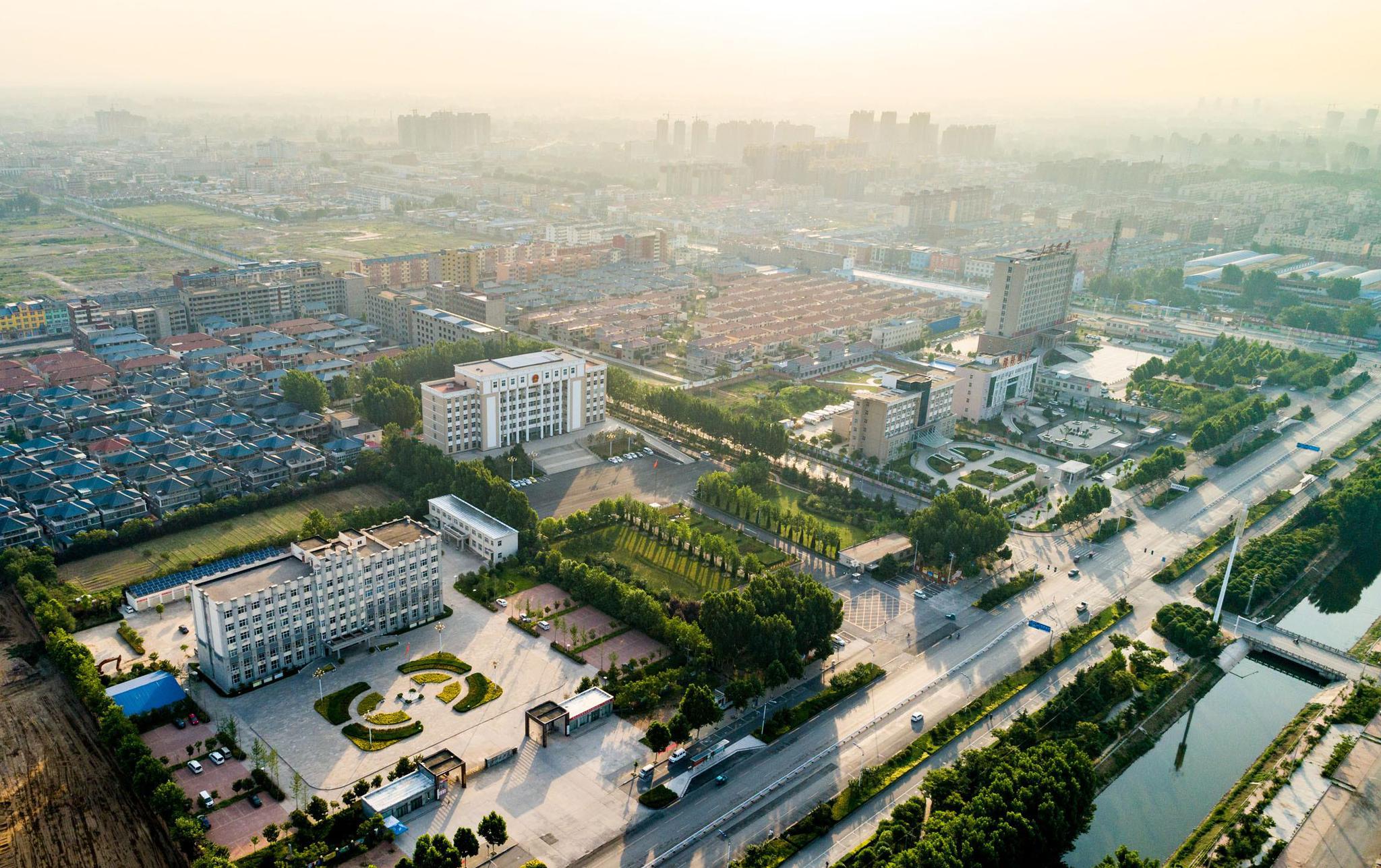 市民询问鄠邑区团结路夜晚很昏暗路灯什么时候正常使用