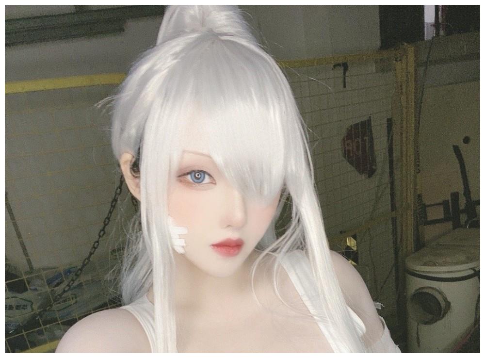 工作细胞black中的白血球锻炼服版,其实这位coser之前也有出过打斗