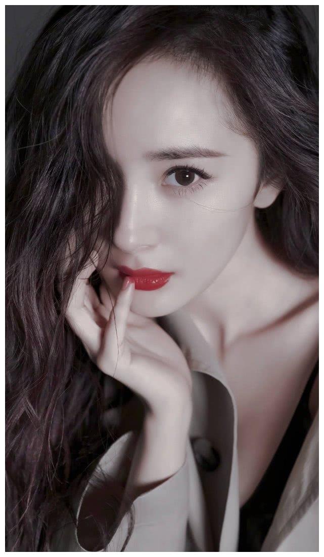 杨幂三宝:演技,腿,眼睛