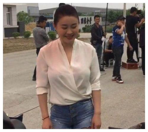 赵本山最美女弟子关婷娜,多年前旧照流出