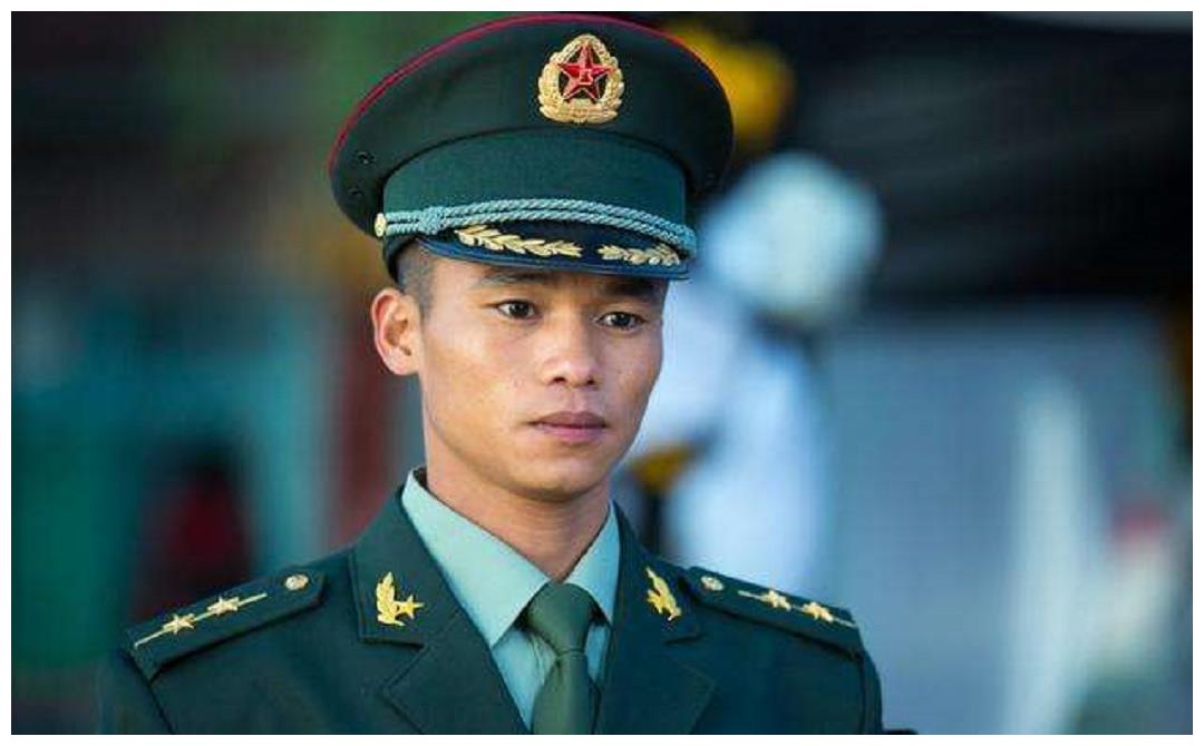 现实中的战狼庄小龙身高15米被特招入伍吴京都怕他