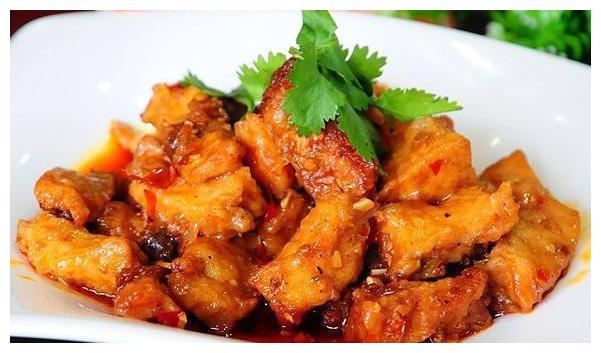 精选美食凉拌猪耳朵香菇溜肉片红烧鱼块榨菜肉沫蒸豆腐