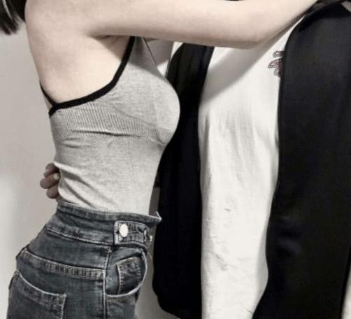 女生让你摸这3地方就早点娶回家吧小心变成别人的新娘