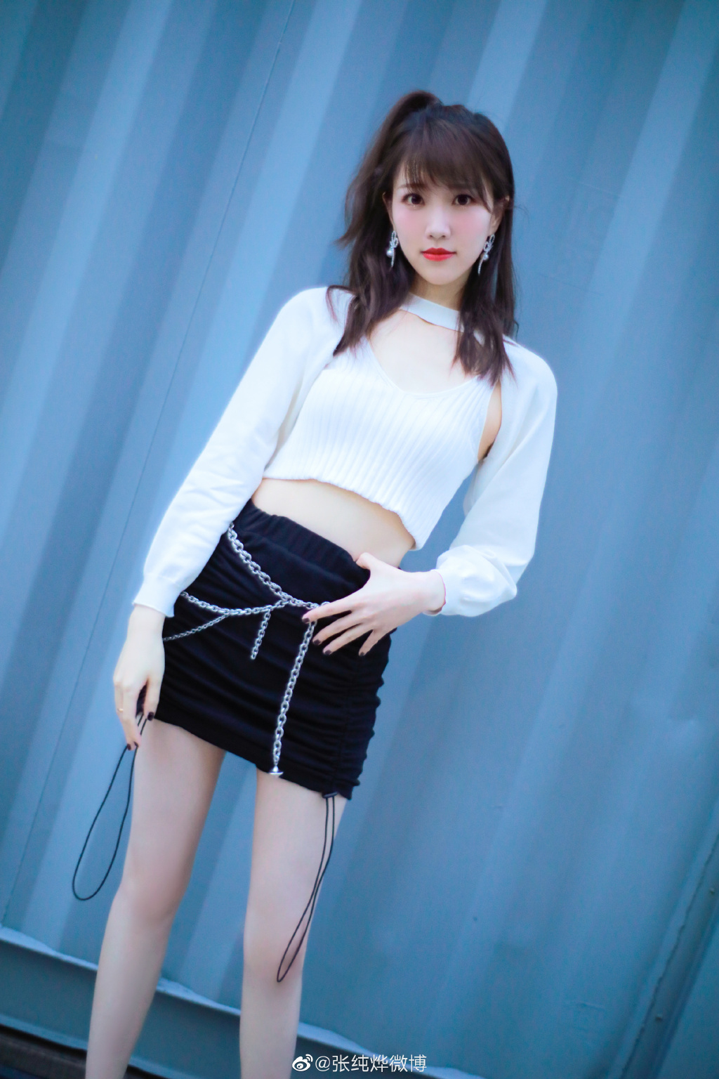 美女主持人张纯烨迷人写真美照好漂亮啊