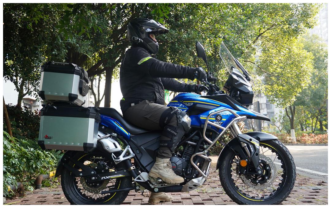 试驾|动力 配置全面升级,2021款赛科龙rx3s到底有多强大?