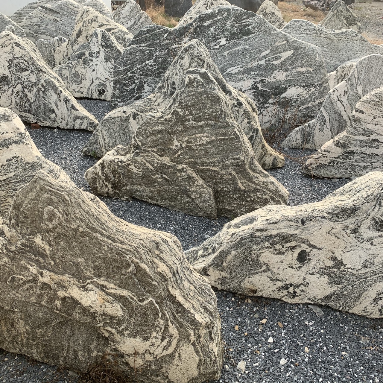 雪浪石切片景观石庭院造景新方式