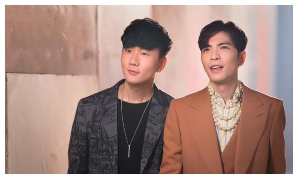 同公司多年却互动少 林俊杰,萧敬腾松口认"我们很不熟"